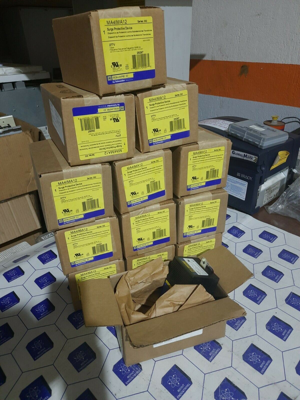 SCHNEIDER ELECTRIC SURGELOGICSURGE PROTECTIVE DEVICE MATİPO MA MA4IMA12