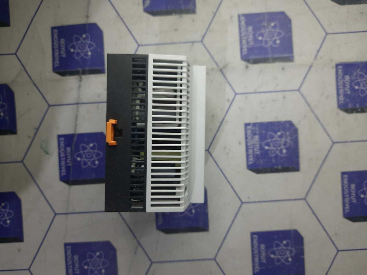 PHOENİX CONTACT STEP POWER D-32825