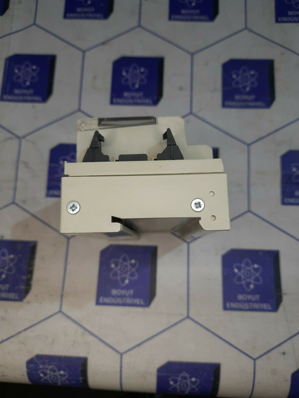 Telemecanique ABE7-H16R10 Wiring Base ABE7H16R10 ABE 7