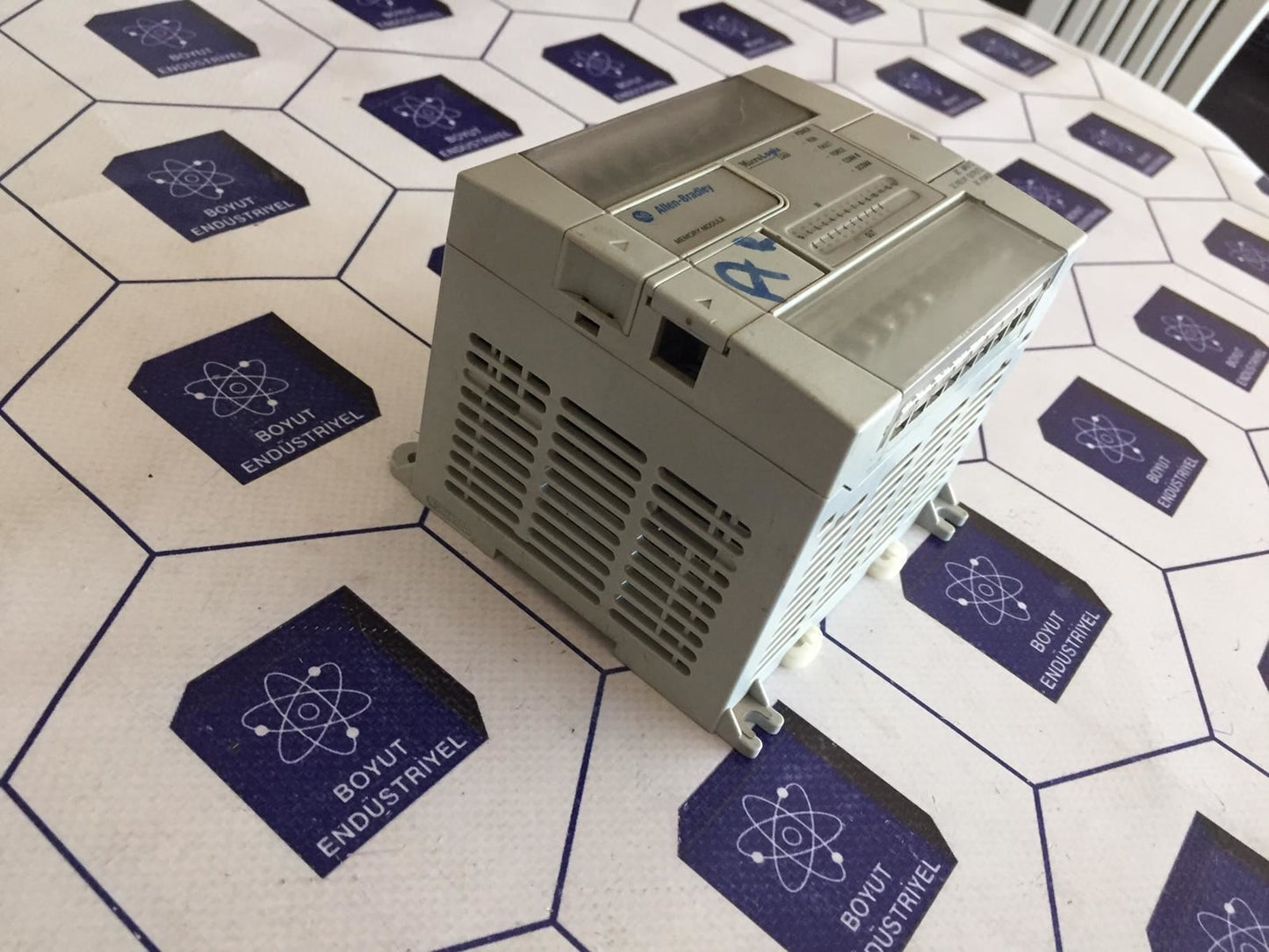 Allen-Bradley 1762-L24BXB MicroLogix 1200