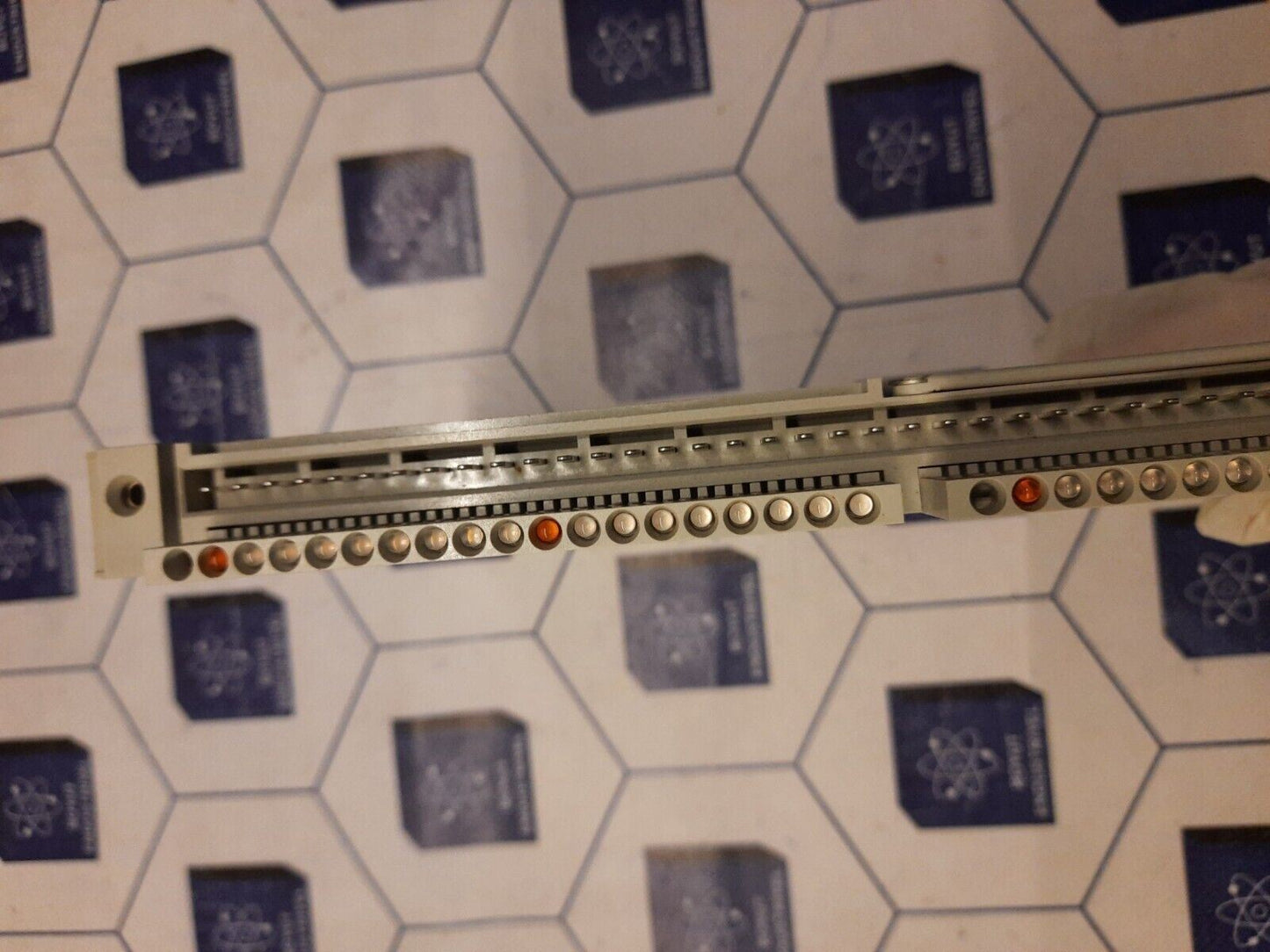 SIEMENS 6ES5451-4UA12 MODULE DIGITAL OUTPUT F/ESD SYSTEM PANEL