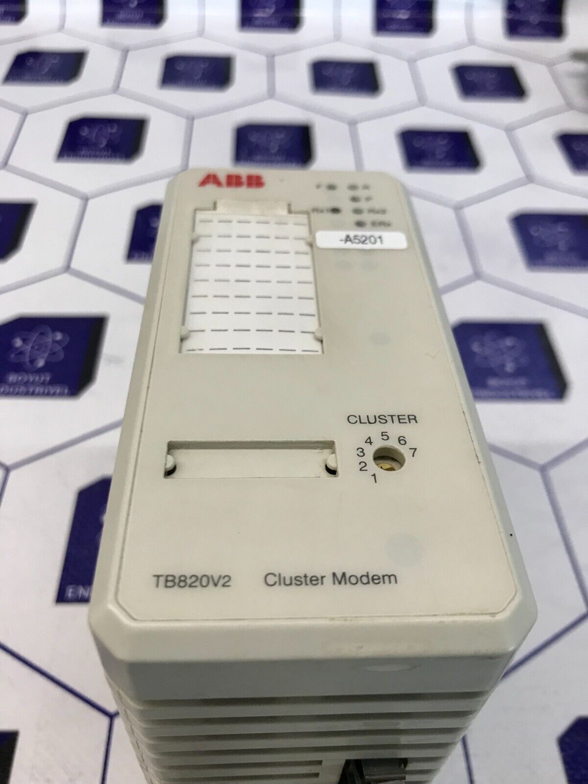 ABB 3BSE013208R1 - TB820V2 PR: D Module Bus Cluster Modem