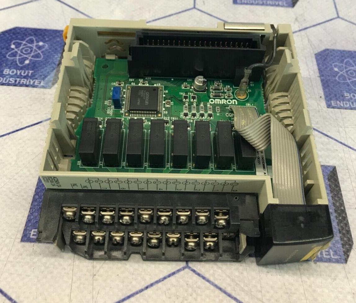 OMRON CQM1-OC221