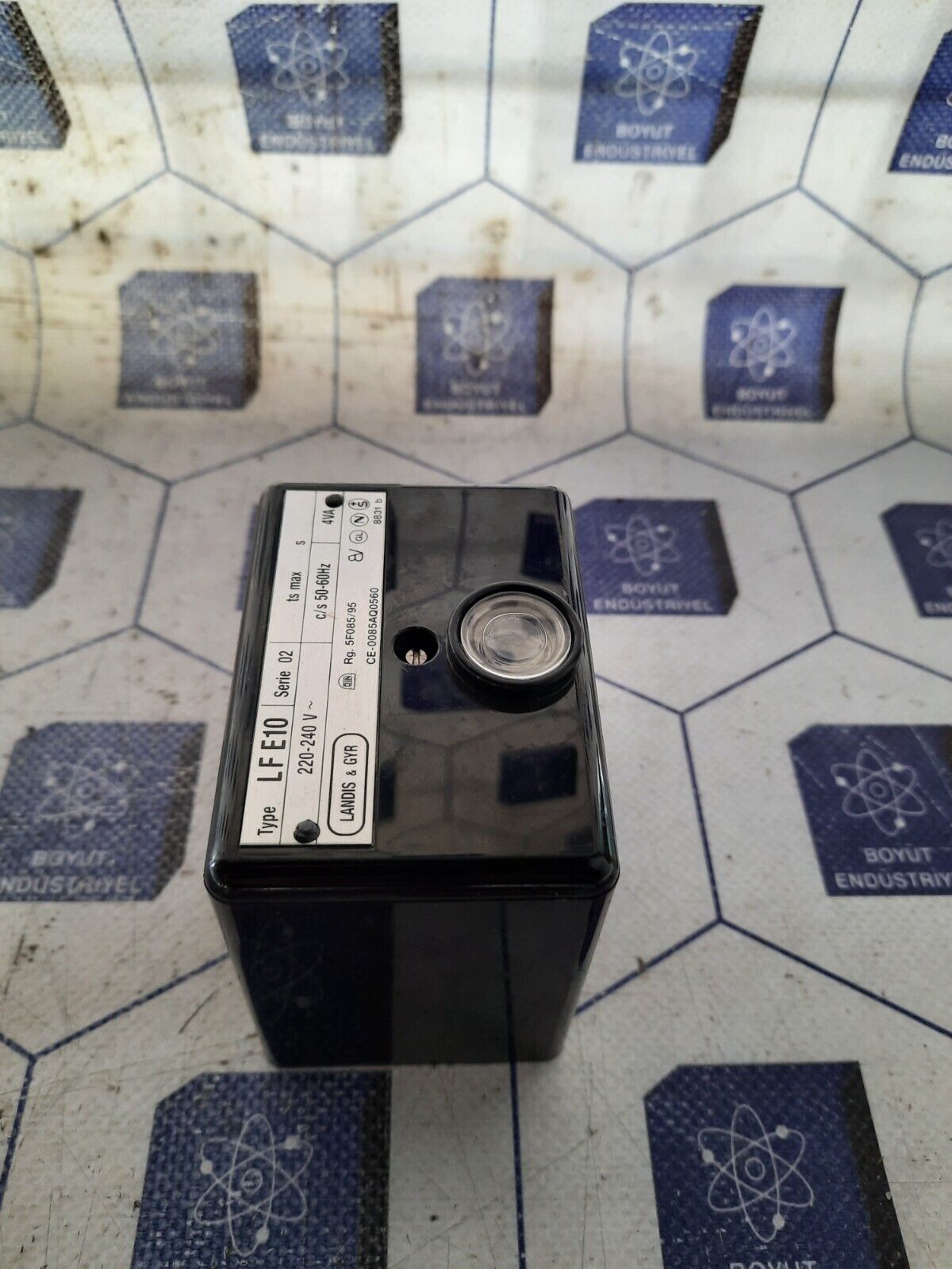 Landis & Gyr LFE10 Flame Detector Relay