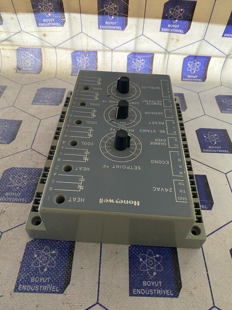 Honeywell W7100C1018 Microprocessor Controlled Discharge Air Control