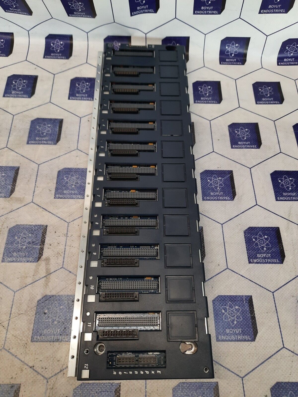 GE FANUC IC695CHS012-DA 12- SLOT BACKPLANE