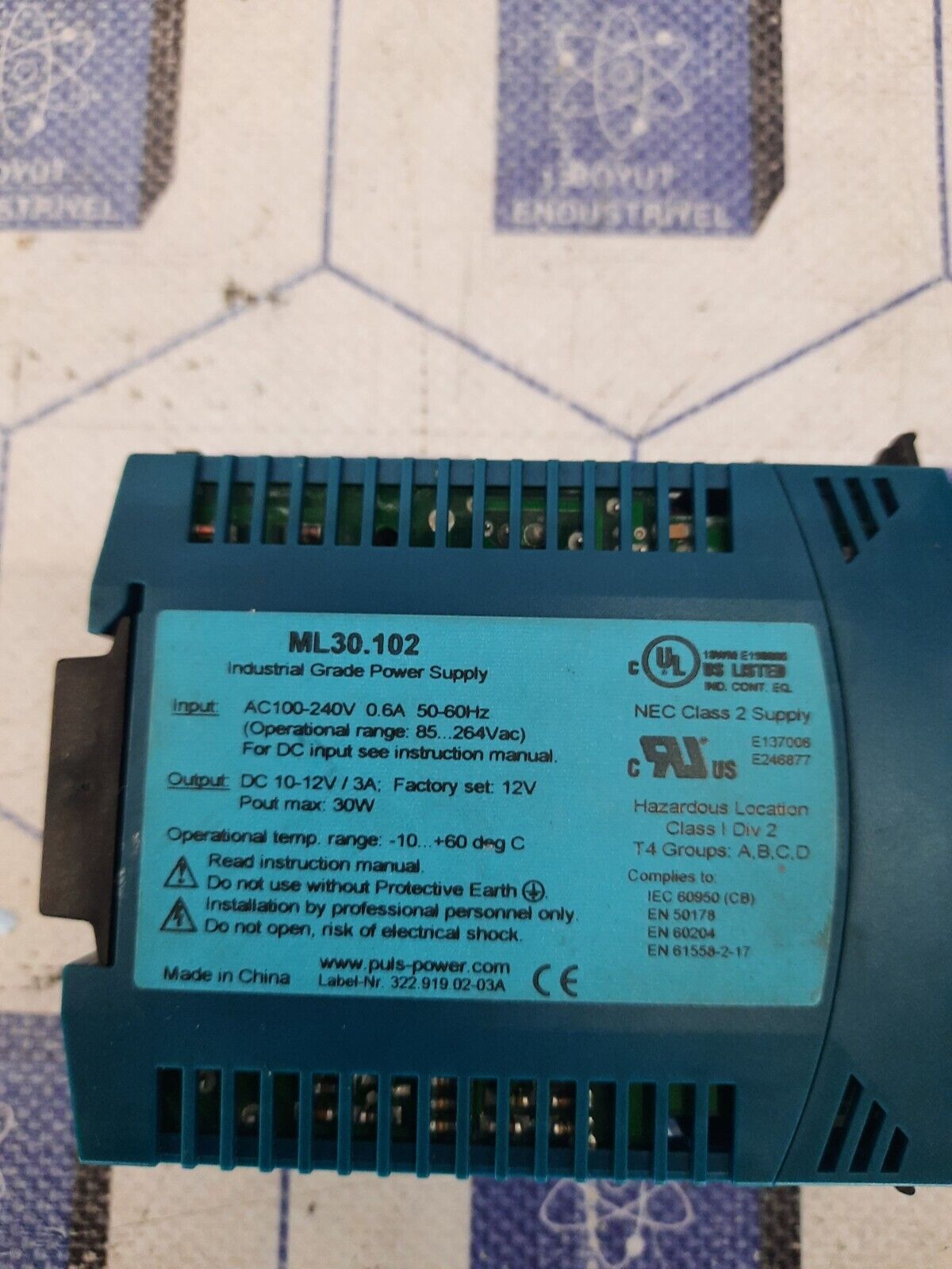 PULS POWER SUPPLY ML30.102 100-240VAC 0.6A 30W