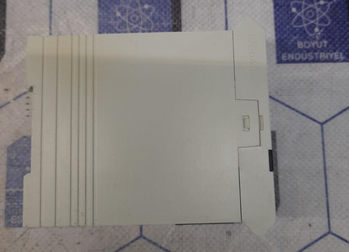 CARLO GAVAZZI EUY C 690 Voltage Controls