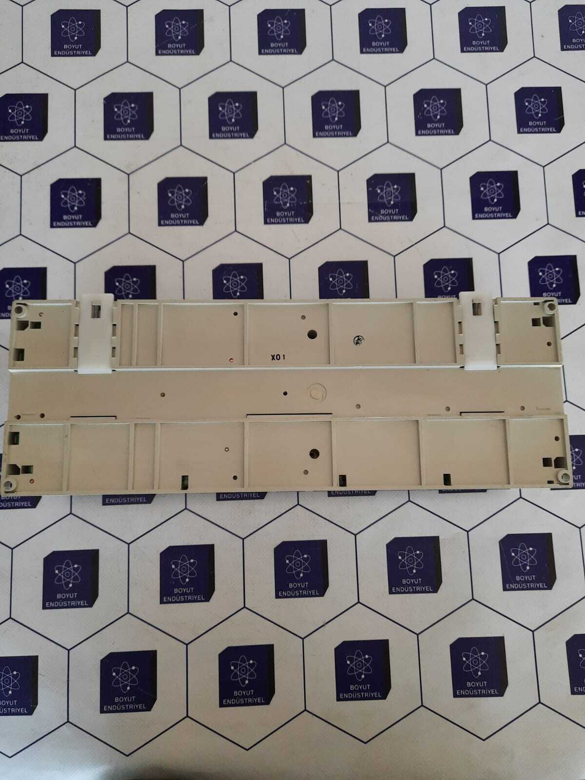 MITSUBISHI PLC FX-128MR-ES/UL 100-240VAC PROGRAMMABLE CONTROLLER
