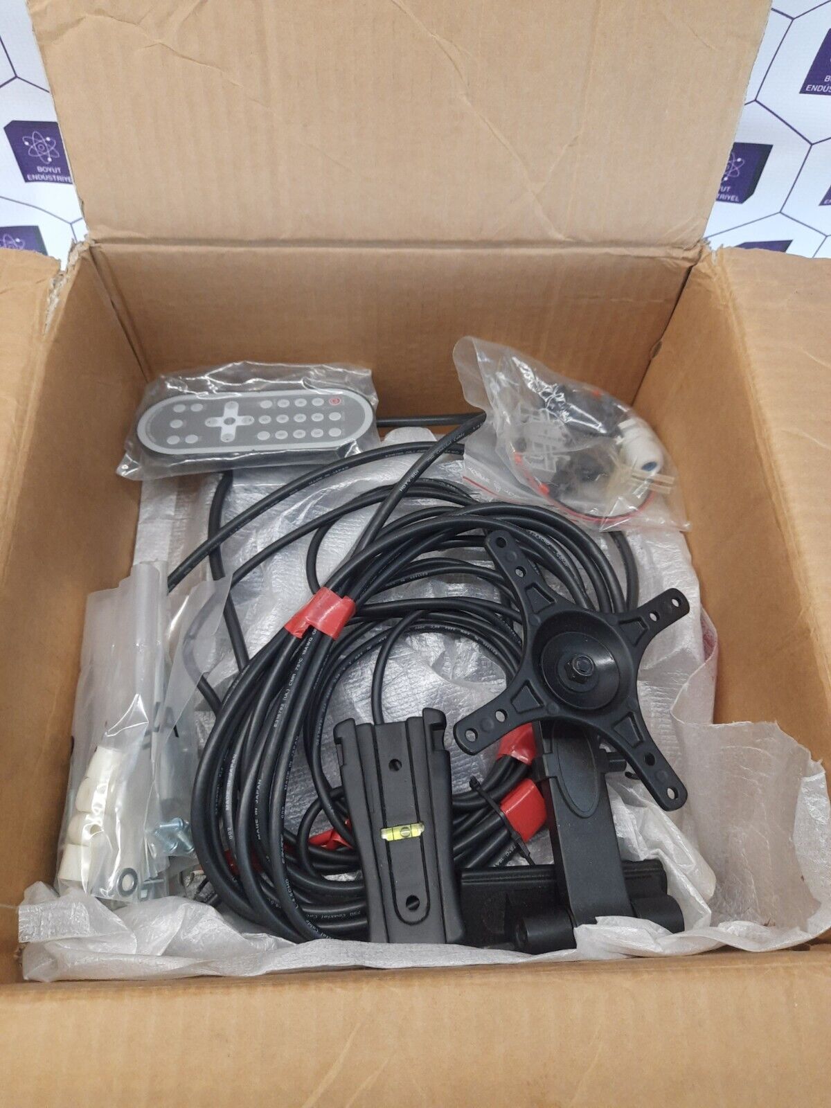 FUGRO OCEANOR GLT-104MS WATERPROOF LCD MONITOR