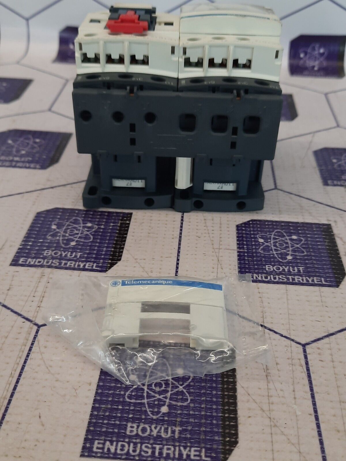 TELEMECANIQUE LC1D12 CONTACTOR