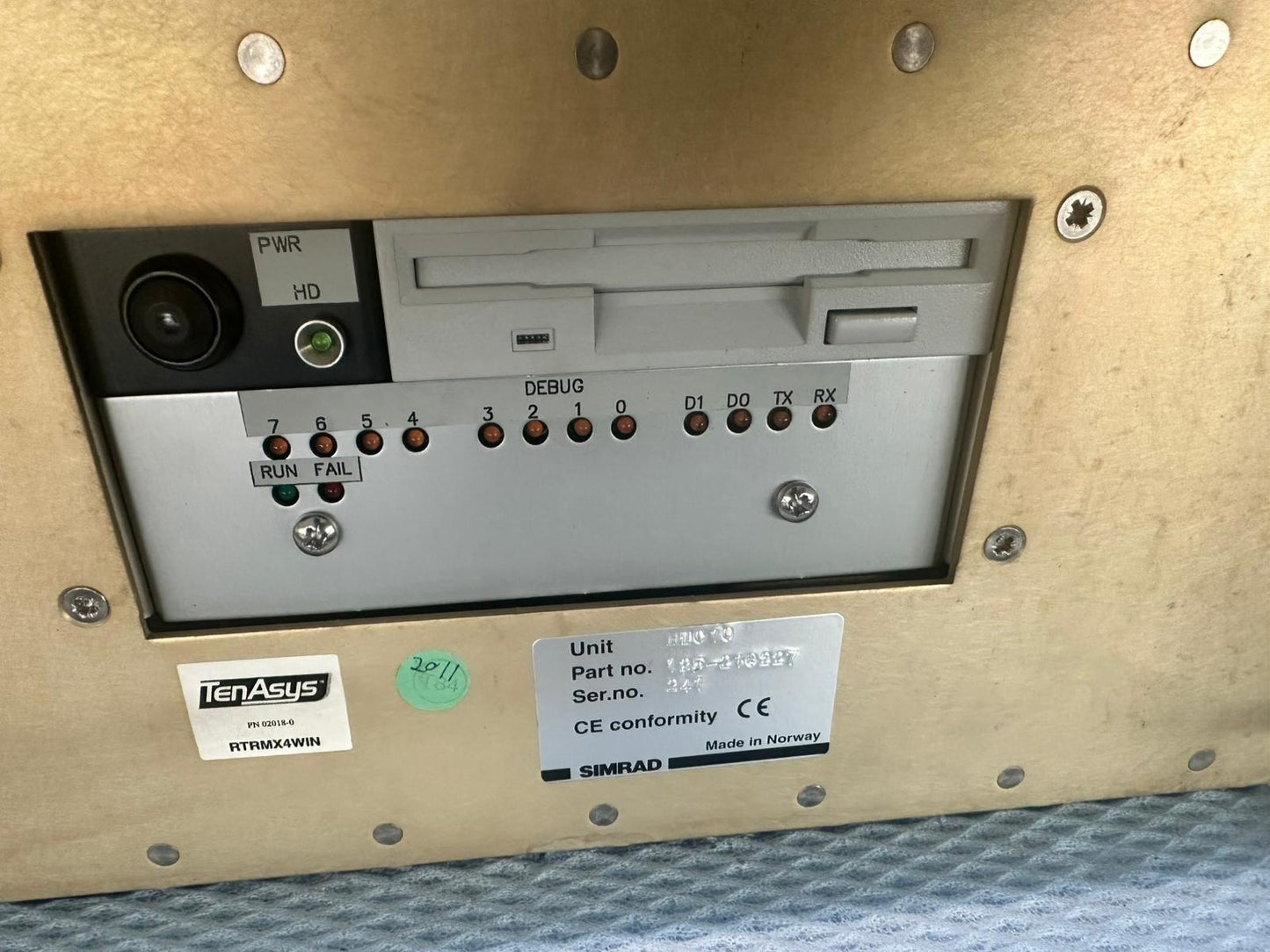 ORDINATEUR ÉMETTEUR-RÉCEPTEUR SIMRAD HTC-10 HIPAP POUR SYSTÈME KONGSBERG HIPAP