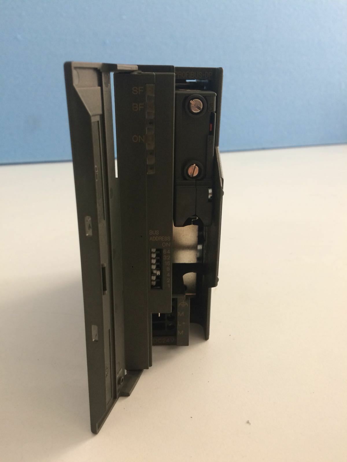 Siemens SIMATIC 6ES7 153-1AA02-0XB0 ET200M, INTERFACE MODULE