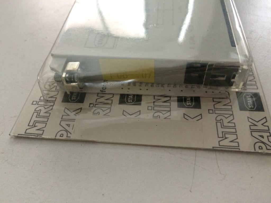 Stahl 9001/01-280-100-101 INTRINSPAK intrinsic safety barrier