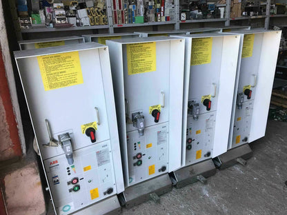 ABB HD4 SF6 HD4-DRs 12.12 32 1250 Amperes Gas insulated Medium Voltage Breaker