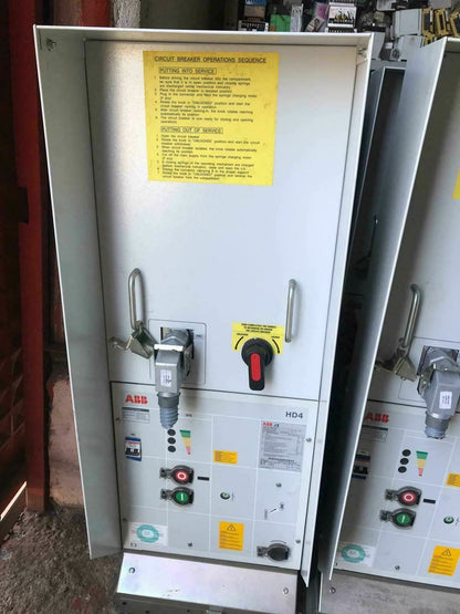 ABB HD4 SF6 HD4-DRs 12.12 32 1250 Amperes Gas insulated Medium Voltage Breaker