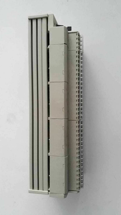 Telemecanique Schneider I/O Module ABE7-R16S210