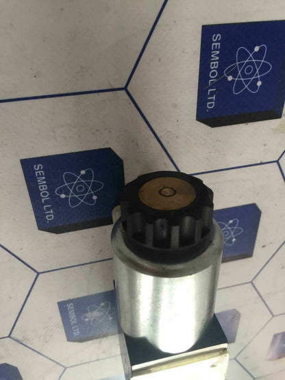 REXROTH R900903465  4WE 6 D62/0FEG24N9K4/V