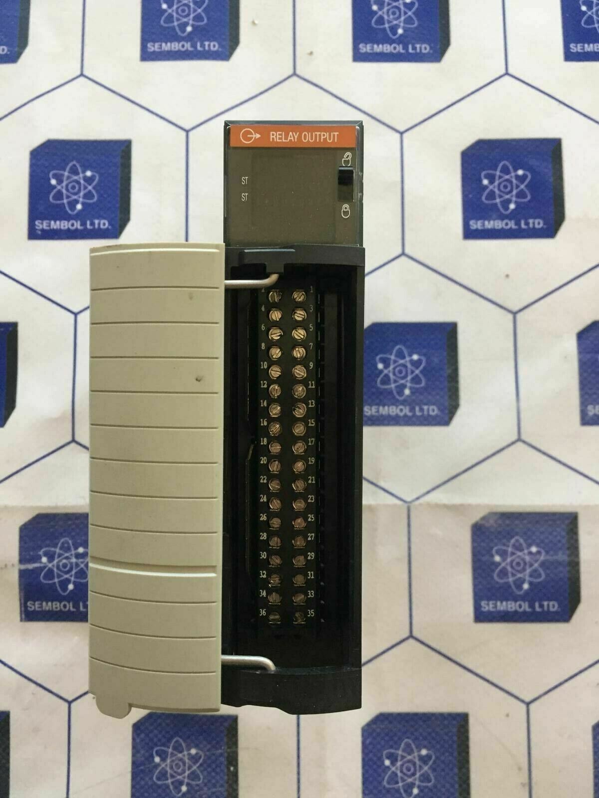 Allen Bradley 1756-OW16I /A 1756-0W161 ControlLogix Relay Output