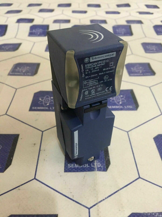 Telemecanique Sensors By Schneider Electric XS8C4A1PCG13 Proxmity