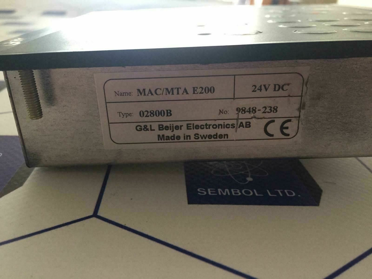 G&L Beijer Electronics AB Operator Interface RS-422 RS-232 02800B MAC/MTA E200