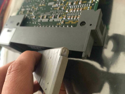 Allen Bradley 1746-nio4v 1746-NIO4V Ser a SLC 500 Combination Module