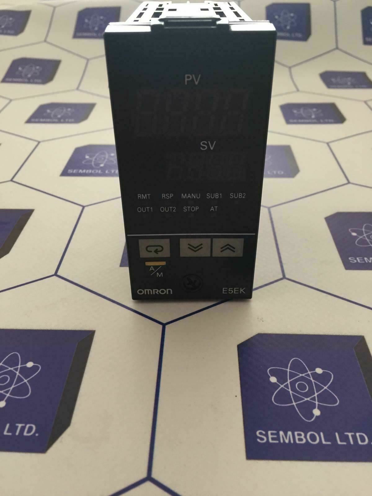 Omron E5ak-aa2-500 Digital Temperature Controller E5AKAA2500