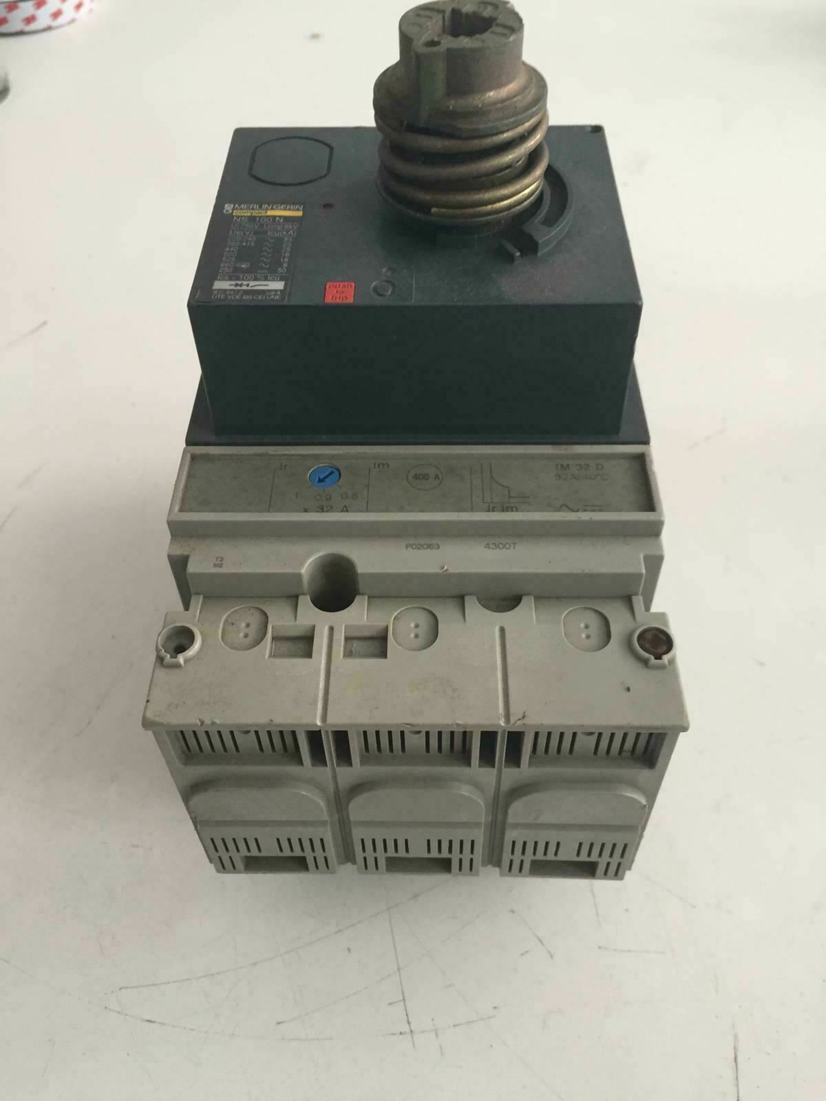Merlin GERIN Ns100 N Circuit Breaker Ns100-160-250 N/h/na