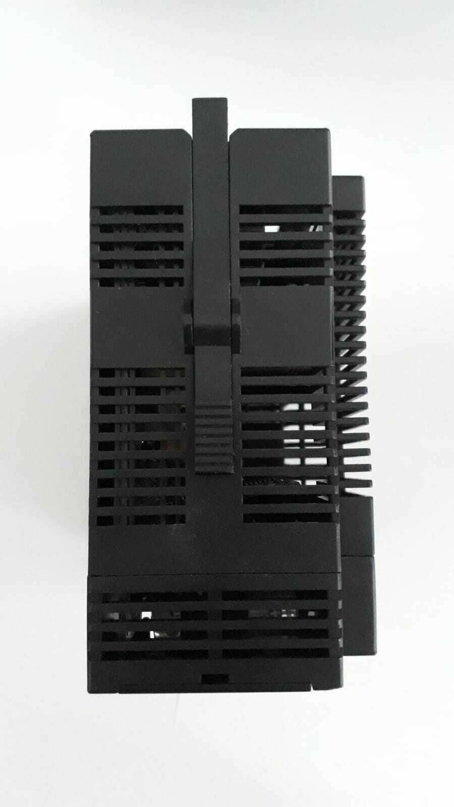 GE FANUC IC693PWR321AA POWER SUPPLY 120/240 VAC 30W