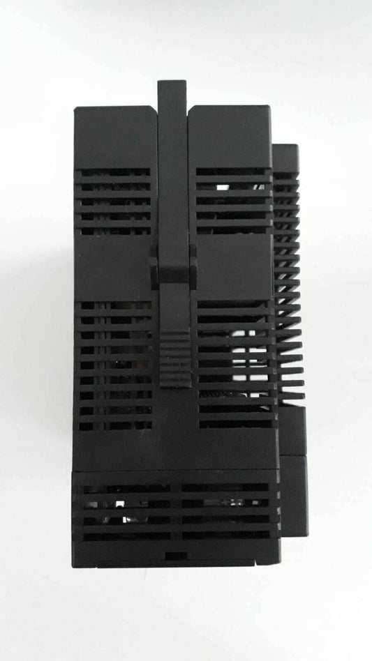 GE FANUC IC693PWR321AA POWER SUPPLY 120/240 VAC 30W