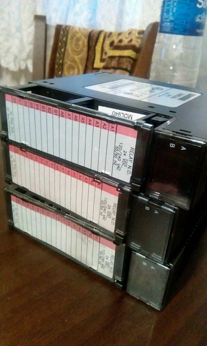 GE-FANUC IC693MDL940J RELAY OUTPUT MODULE