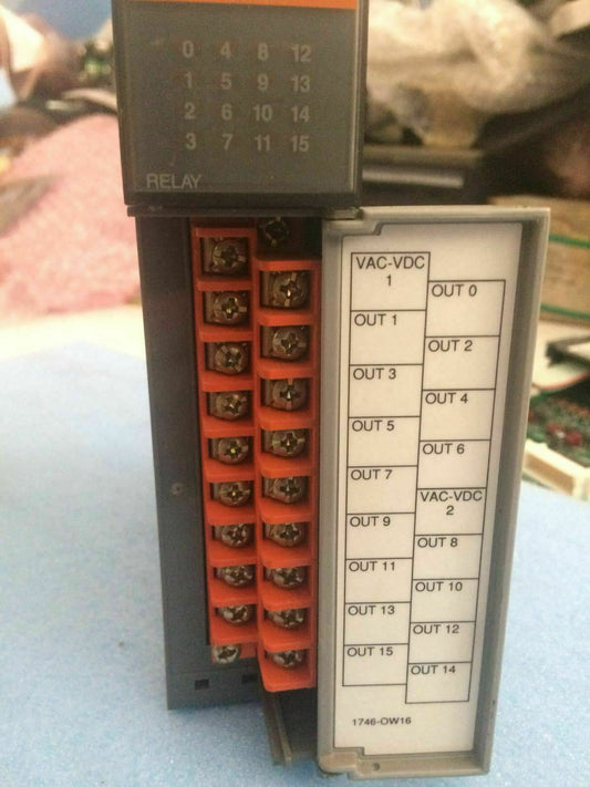 Allen-Bradley 1746-OW16 SERIES C OUTPUT MODULE SLC500 1746OW16