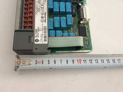 Allen Bradley 1746-OW16 Ser C 1746-0W16 SLC500 Module Output