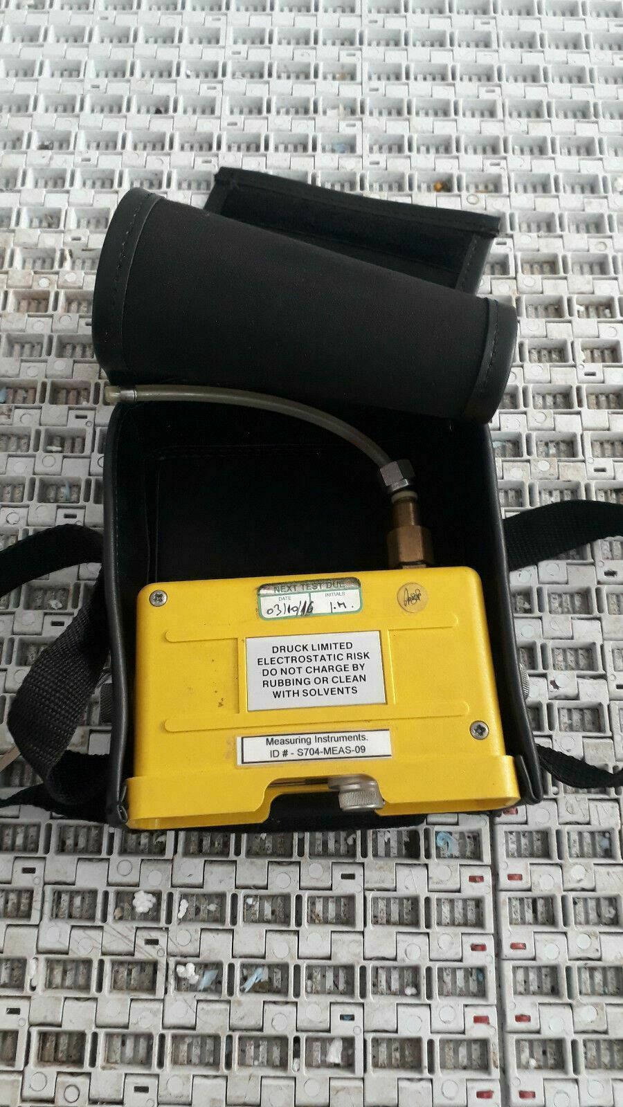 Druck DPI 700 Druck Digital Pressure Gage "KIT"