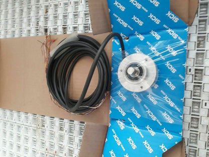 SICK INCREMENTAL ENCODER DFS60A-S4EM20000 dfs60a-s4em20000 Free Express Shipping