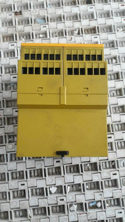 SAFETY RELAY PNOZ V 3s pnoz v 3s 24VDC 3n/o 1n/c 1n/o t 774789 PILZ
