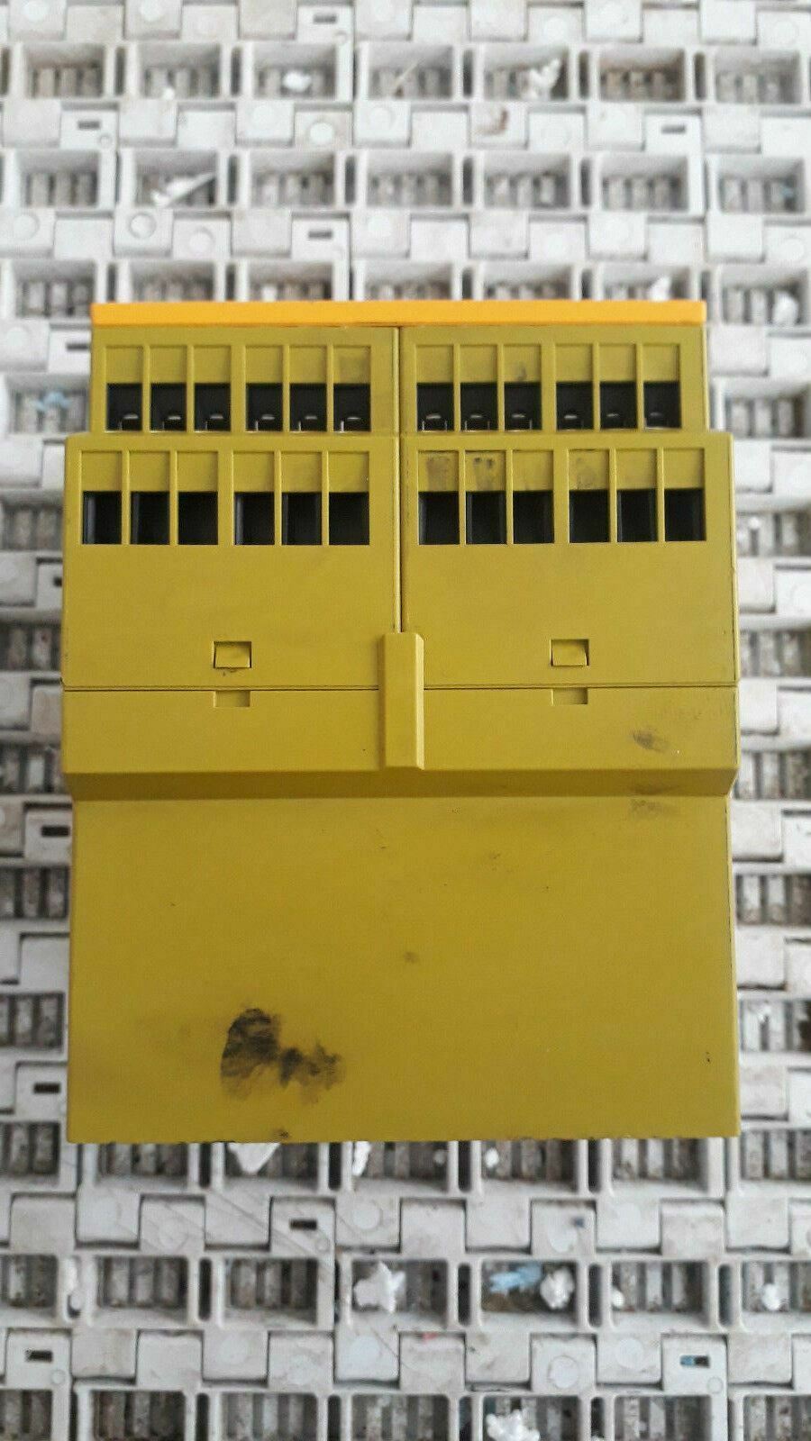 SAFETY RELAY PNOZ V 3s pnoz v 3s 24VDC 3n/o 1n/c 1n/o t 774789 PILZ