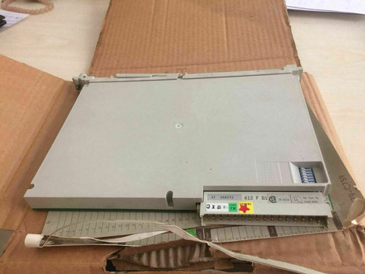 6ES54514UA12 - SIEMENS - 6ES5 451-4UA12 / Digital output module