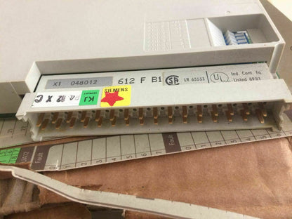 6ES54514UA12 - SIEMENS - 6ES5 451-4UA12 / Digital output module