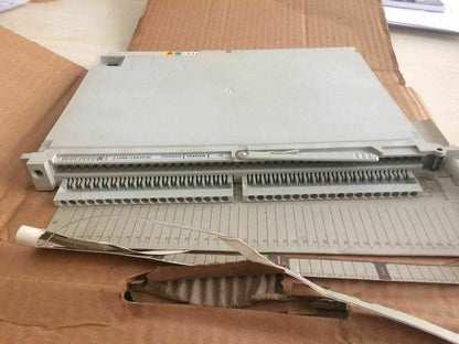 6ES54514UA12 - SIEMENS - 6ES5 451-4UA12 / Digital output module