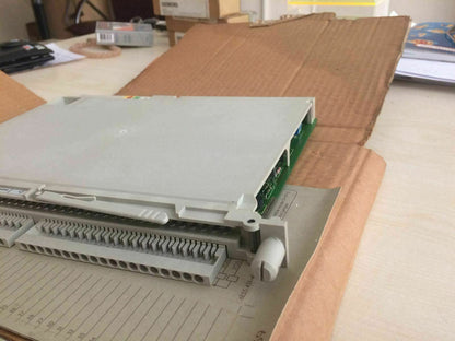 6ES54514UA12 - SIEMENS - 6ES5 451-4UA12 / Digital output module