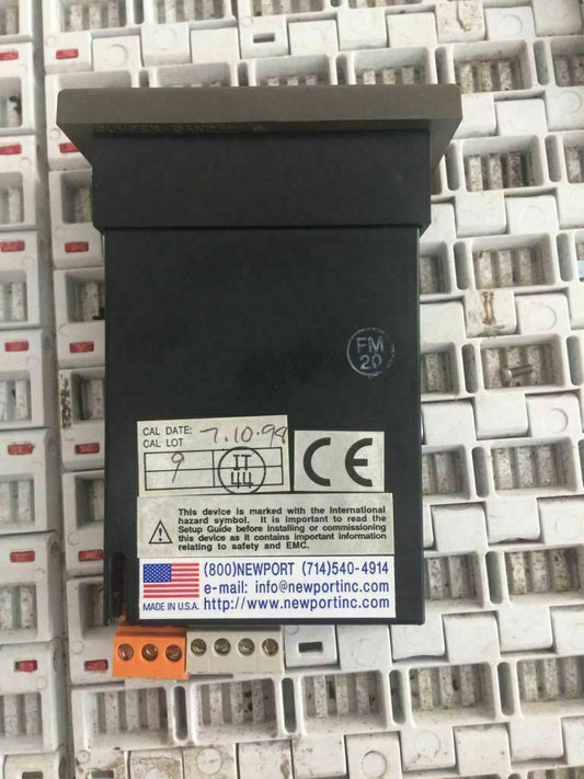 NEWPORT 205-PA1-R-C0 PANEL PROCESS METER