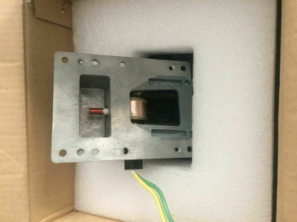 E2V TECHOLIGIYES EEV MAGNETRON MG5223F (ALPHATRON) Furuno 000-109-081