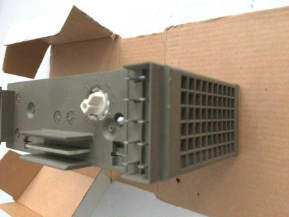 SIEMENS SIMATIC S5 6ES5 470-8MA12 ANALOG OUTPUT 6es5 470-8ma12 6es5470-8ma12