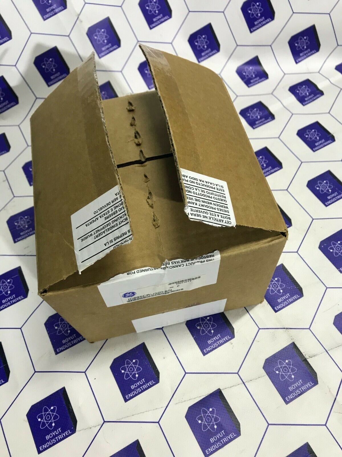 IC695CRU320-EN GE FANUC CPU MODULE ic695cru320-en