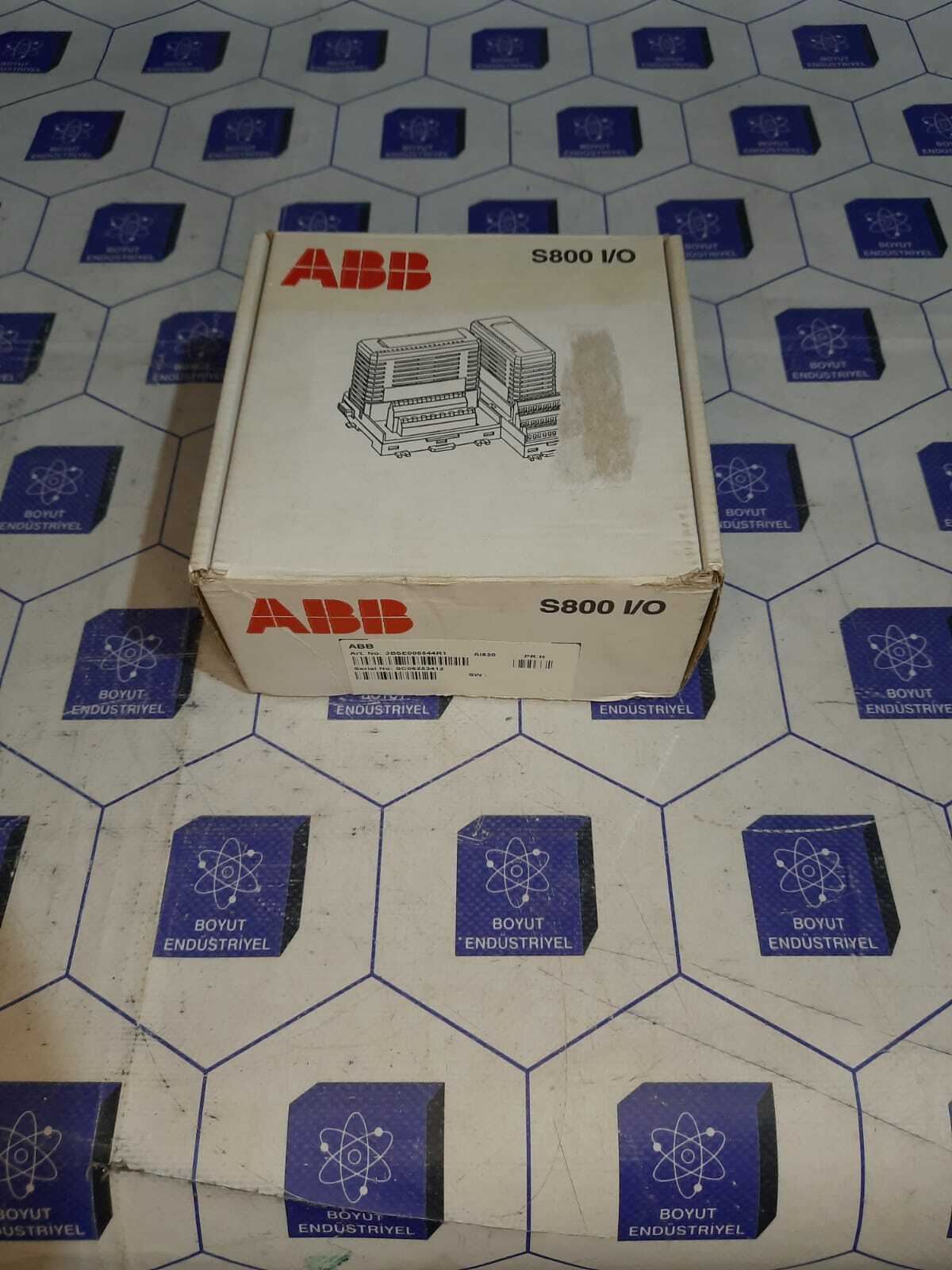 ABB ANALOG INPUT MODULE 3BSE008544R1 abb analog input module AI820