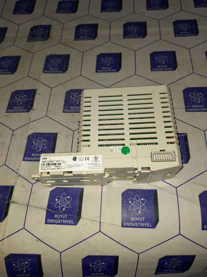 ABB 3BSE013208R1 Module Bus Cluster Modem Type TB820V2 PR:E