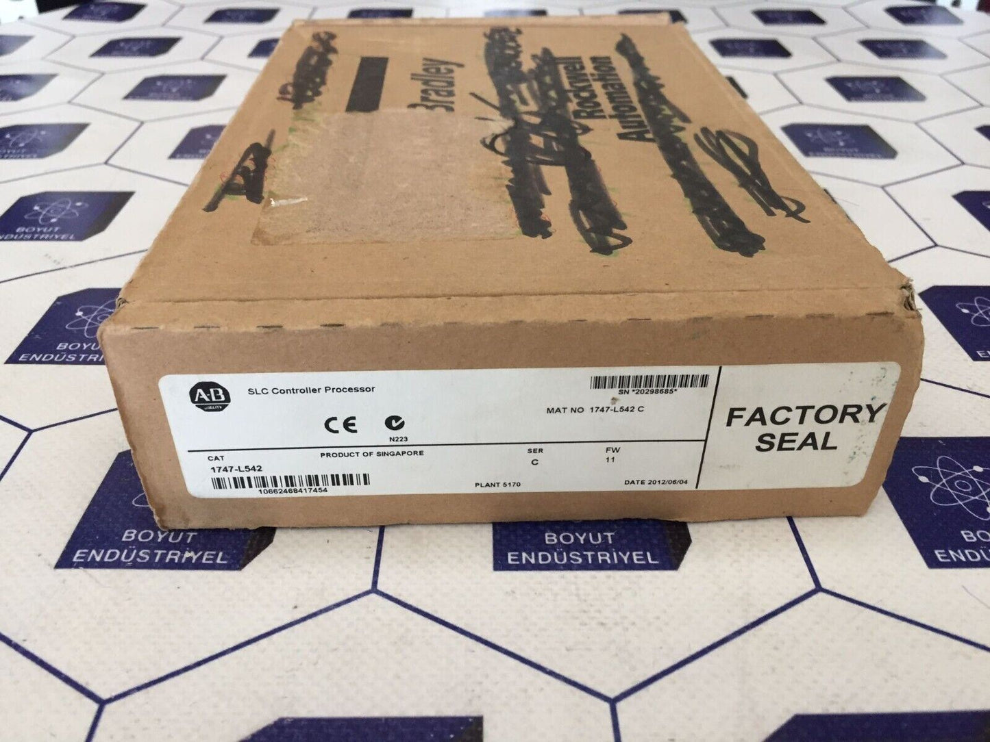 NEW FACTORY SEALED AB 1747-L542 / B SLC 500 PLC PROCESSOR UNIT CONTROLLER