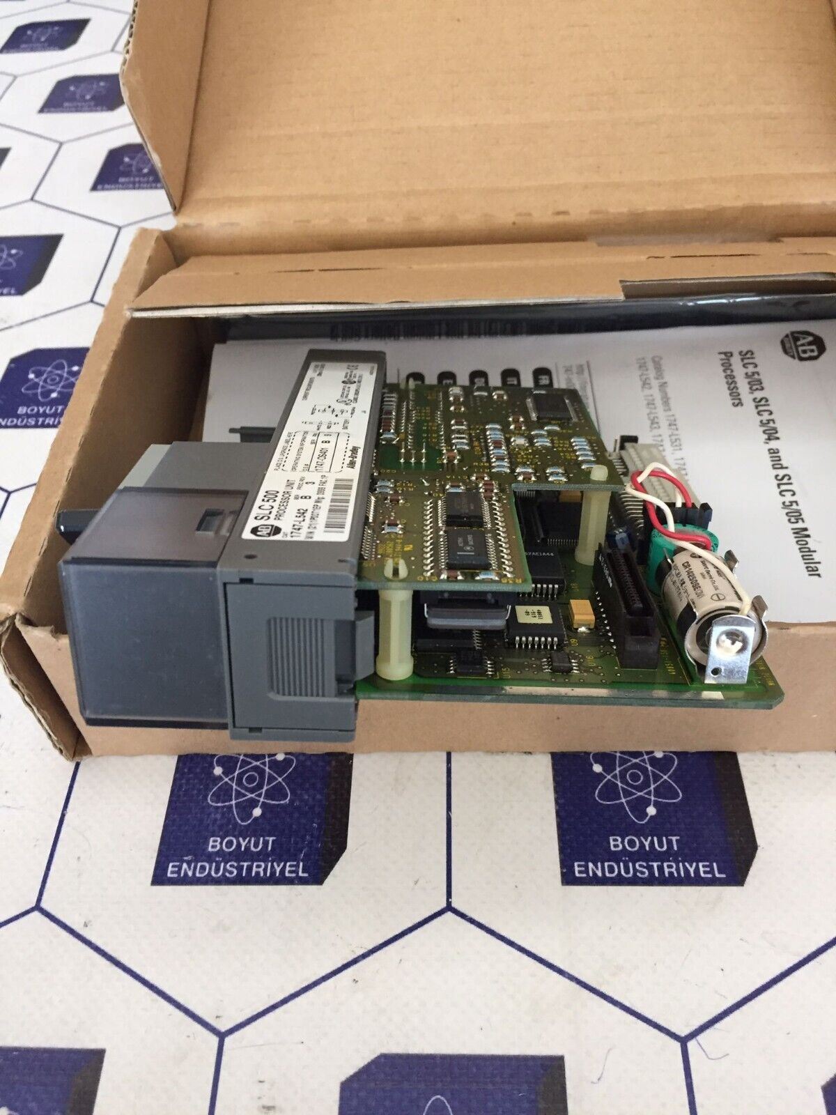 NEW FACTORY SEALED AB 1747-L542 / B SLC 500 PLC PROCESSOR UNIT CONTROLLER