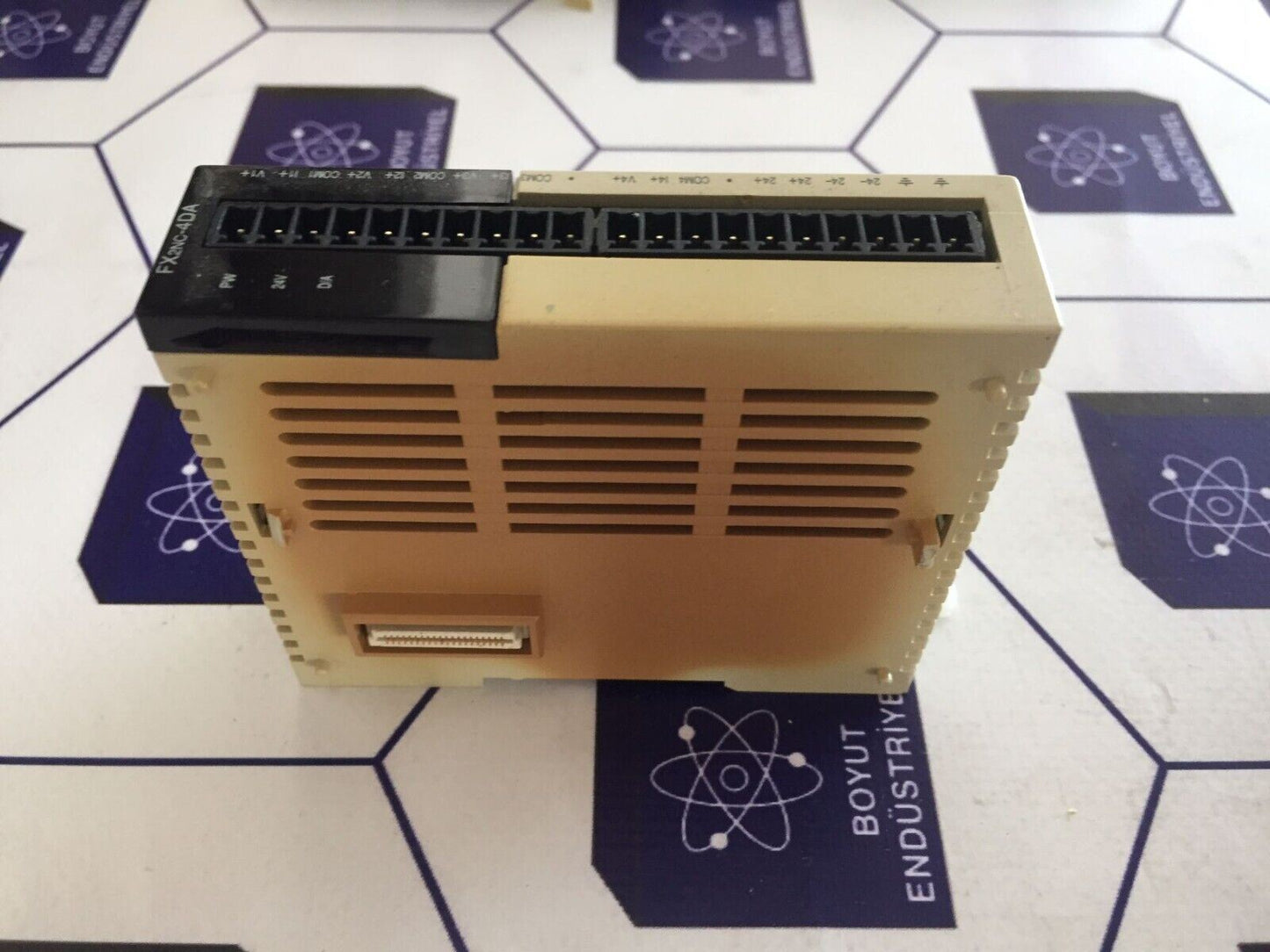 MITSUBISHI FX2NC-4DA ANALOG INPUT MODULE